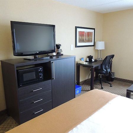 Holiday Inn Express Hamilton-Stoney Creek Eksteriør billede