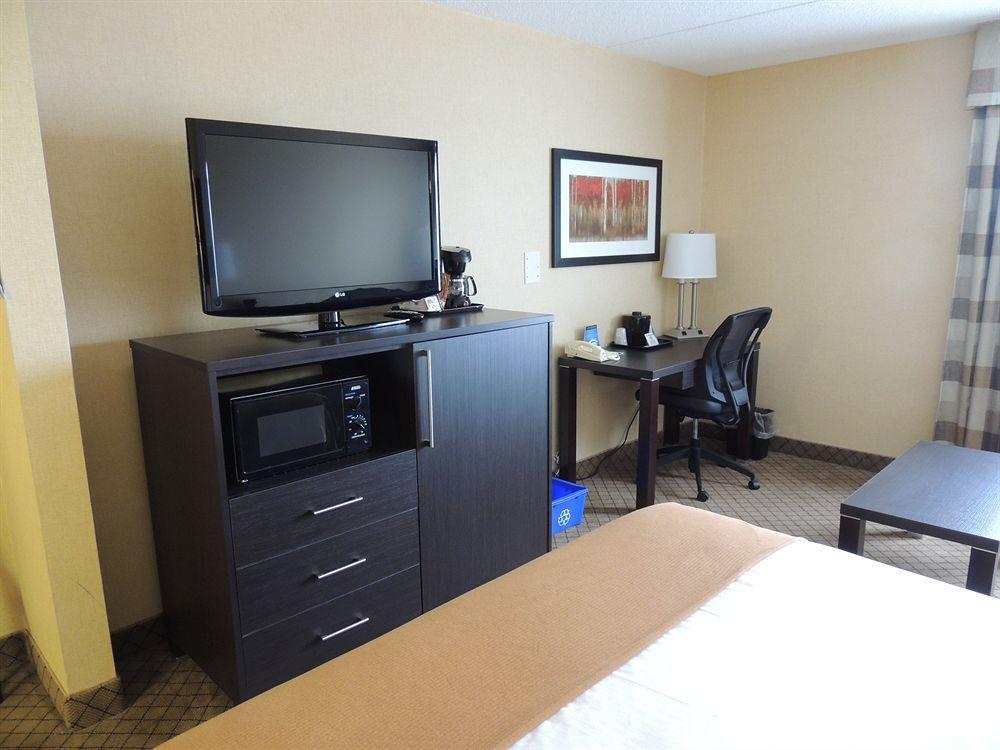 Holiday Inn Express Hamilton-Stoney Creek Eksteriør billede