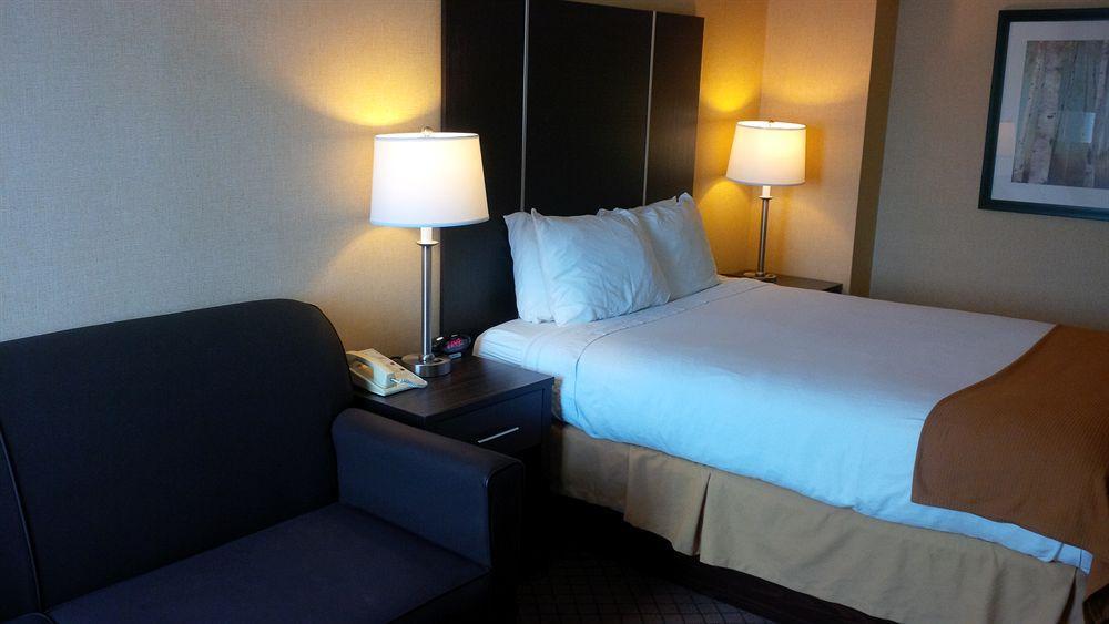 Holiday Inn Express Hamilton-Stoney Creek Eksteriør billede