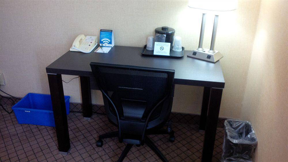 Holiday Inn Express Hamilton-Stoney Creek Eksteriør billede