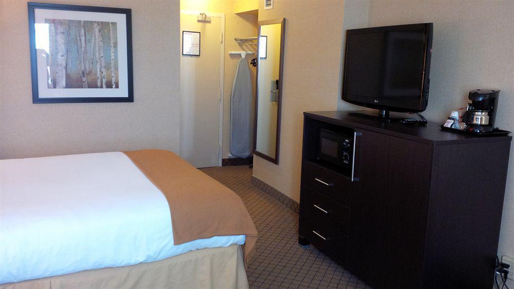 Holiday Inn Express Hamilton-Stoney Creek Eksteriør billede